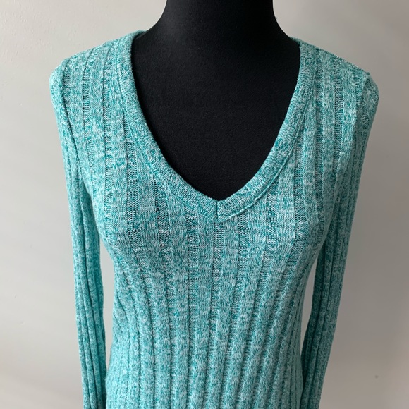 Topshop V-neck Sweater - Picture 2 of 9